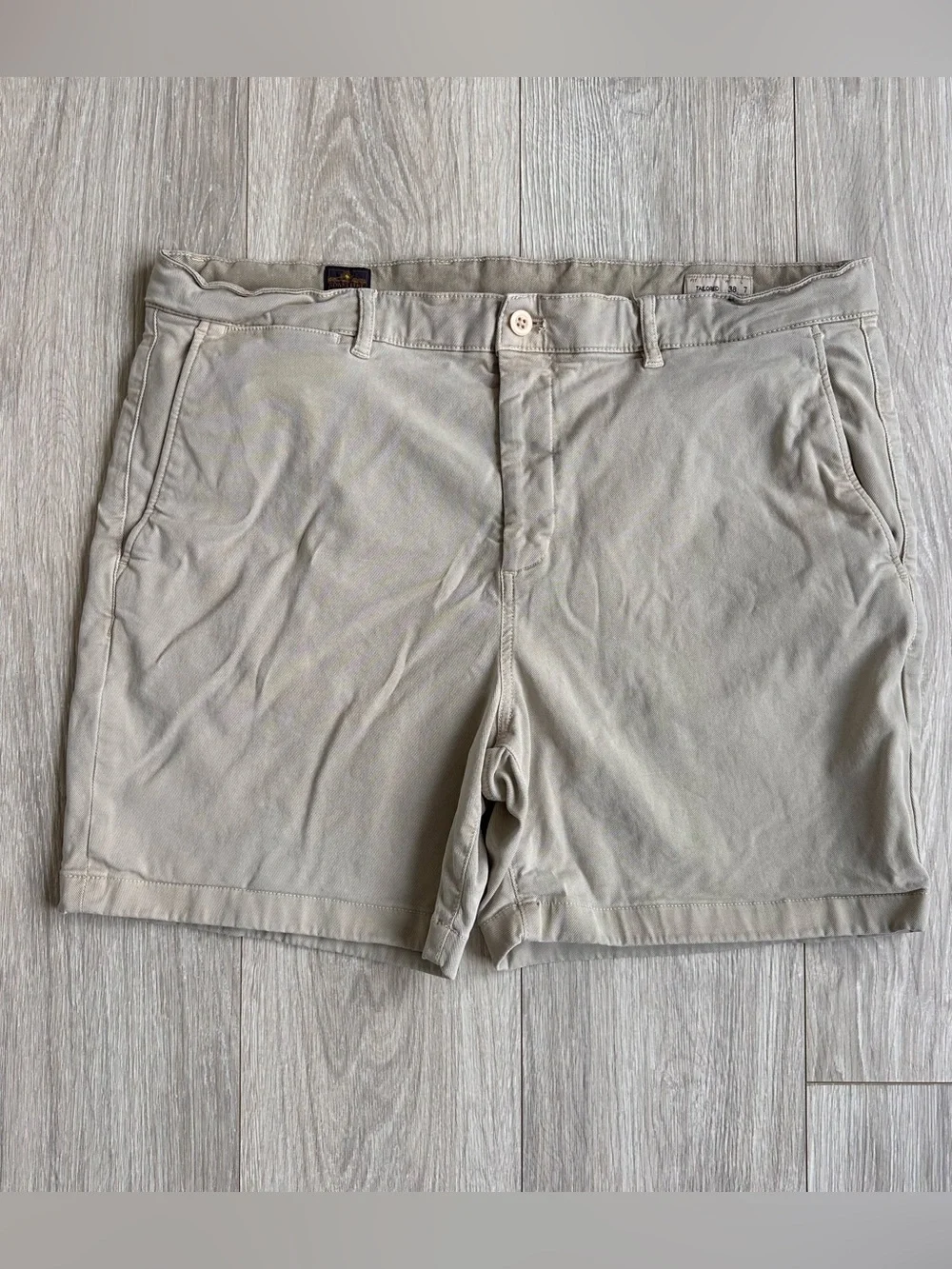 FAHERTY BRAND Coastline Stone Stretch Chino Short